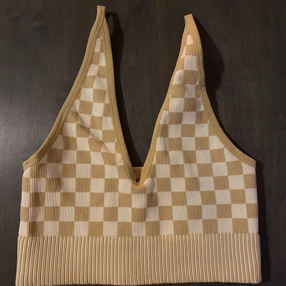 GARAGE TANK - Picture 2 of 6